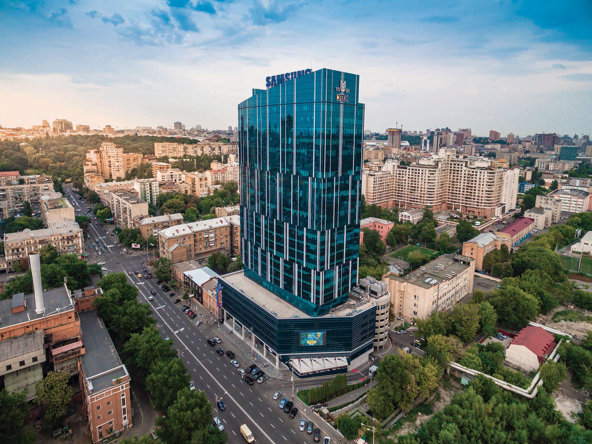 Бізнес-центр 101 Tower фото 24